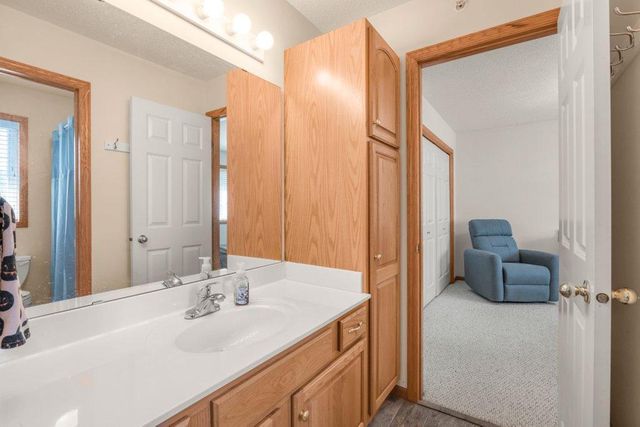 17800 Townline Road, Minnetonka, MN 55345