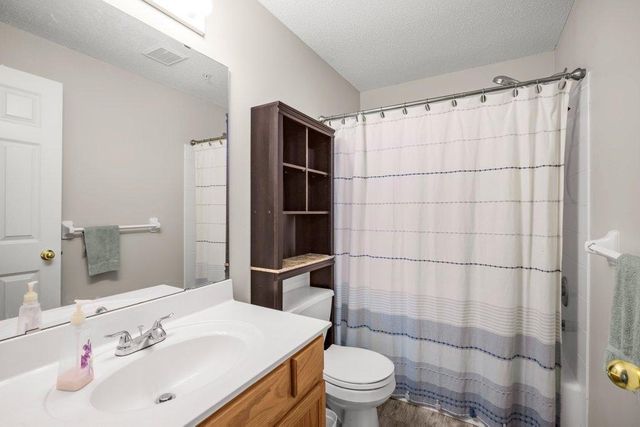 17800 Townline Road, Minnetonka, MN 55345