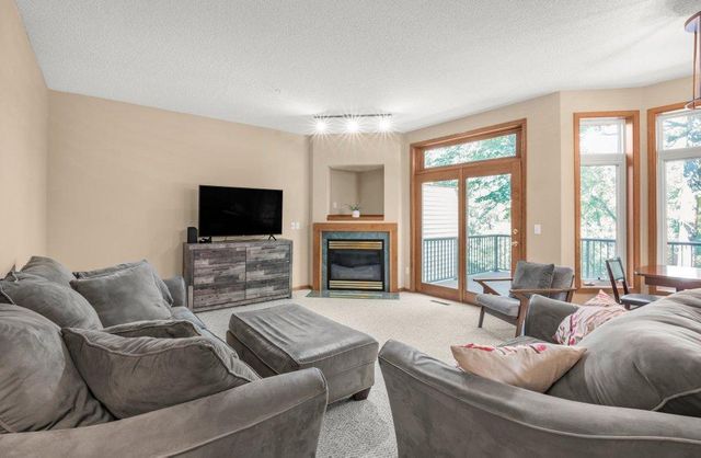 17800 Townline Road, Minnetonka, MN 55345