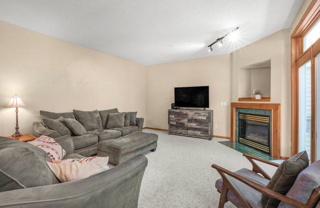 17800 Townline Road, Minnetonka, MN 55345