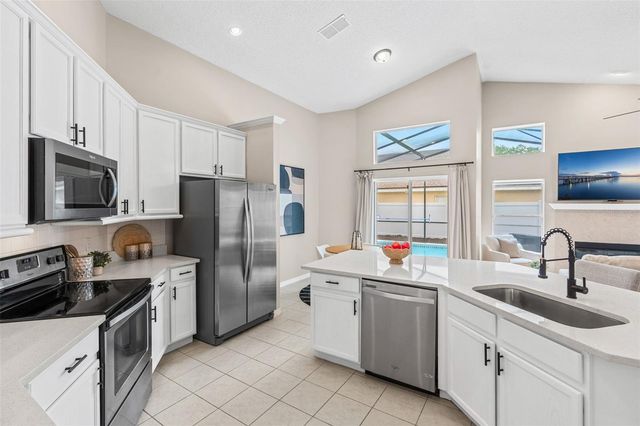 328 VIEW COURT, Apopka, FL 32703