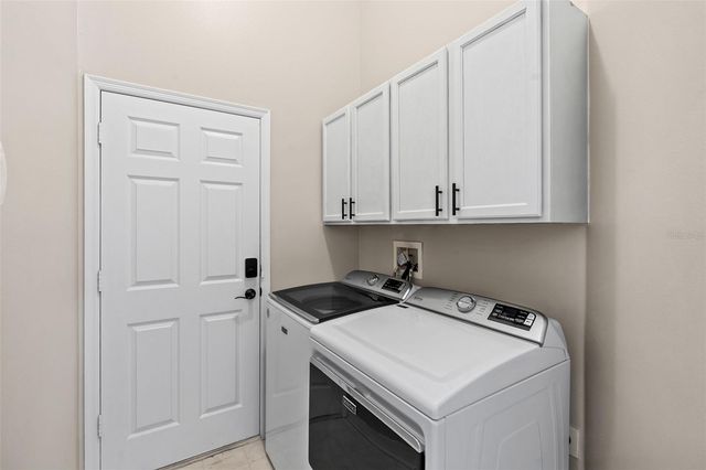 328 VIEW COURT, Apopka, FL 32703