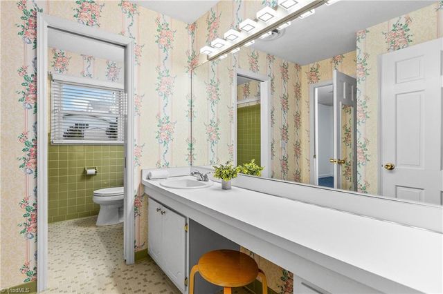 3519 Woodview Drive, High Point, NC 27265