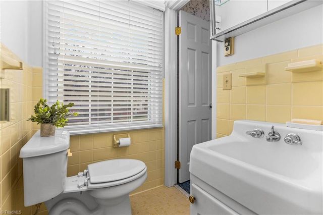 3519 Woodview Drive, High Point, NC 27265