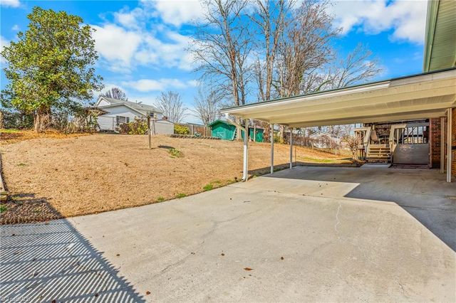 3519 Woodview Drive, High Point, NC 27265