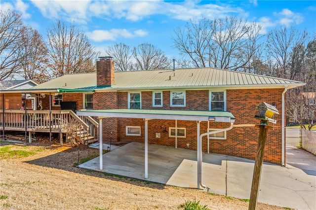 3519 Woodview Drive, High Point, NC 27265