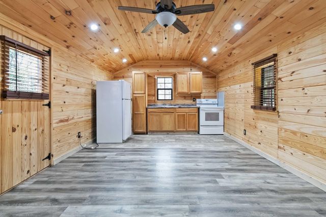 140 Sullivan Road, London, KY 40744