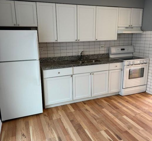 7719 S Roberts Road, Bridgeview, IL 60455