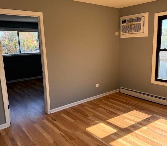 7719 S Roberts Road, Bridgeview, IL 60455