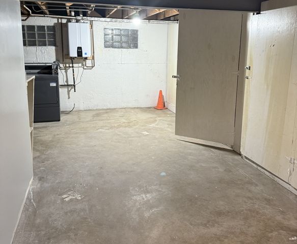 7719 S Roberts Road, Bridgeview, IL 60455