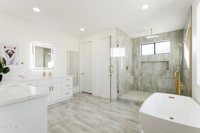7520 E HIGHLAND Avenue, Scottsdale, AZ 85251