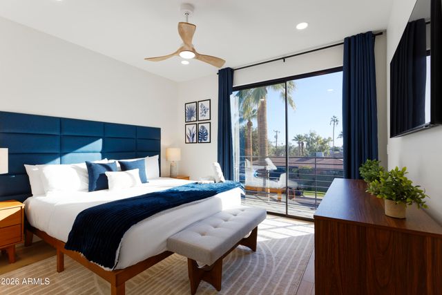 7520 E HIGHLAND Avenue, Scottsdale, AZ 85251
