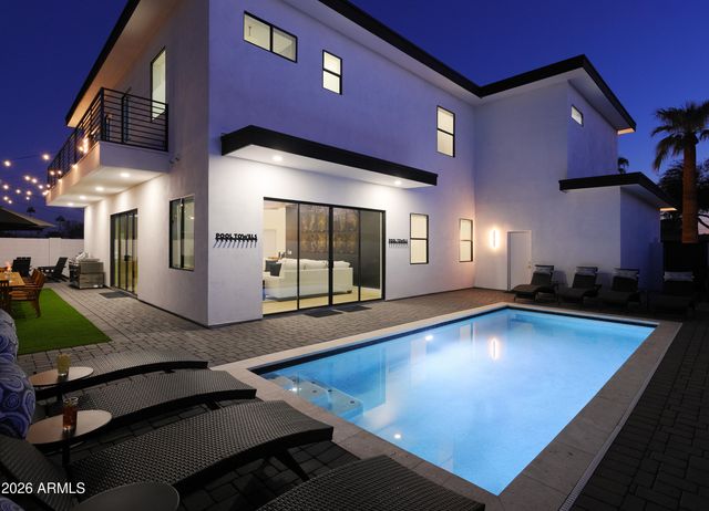 7520 E HIGHLAND Avenue, Scottsdale, AZ 85251
