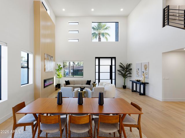 7520 E HIGHLAND Avenue, Scottsdale, AZ 85251