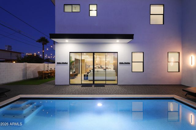 7520 E HIGHLAND Avenue, Scottsdale, AZ 85251