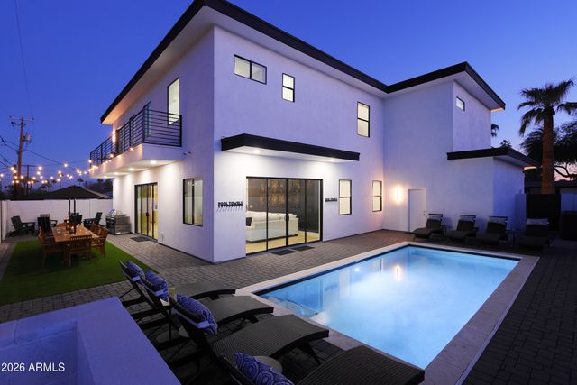 7520 E HIGHLAND Avenue, Scottsdale, AZ 85251