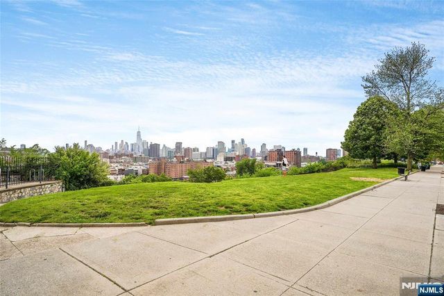 106 Griffith Street 106, Jersey City, NJ 07307