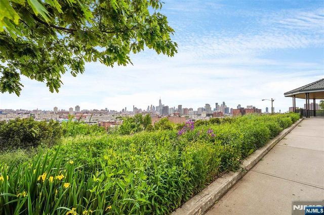 106 Griffith Street 106, Jersey City, NJ 07307