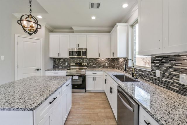 6835 Tara Drive, Richmond, TX 77469