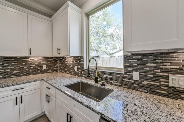 6835 Tara Drive, Richmond, TX 77469