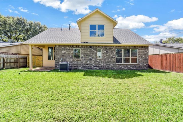 6835 Tara Drive, Richmond, TX 77469