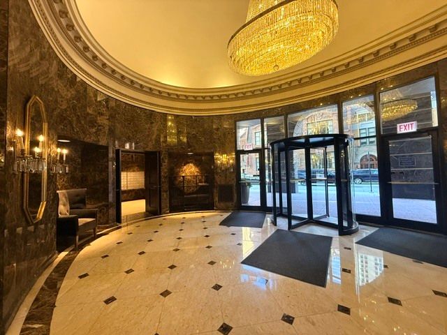 10 E Ontario Street 1111, Chicago, IL 60611