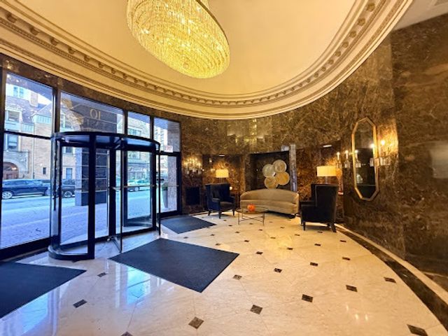 10 E Ontario Street 1111, Chicago, IL 60611