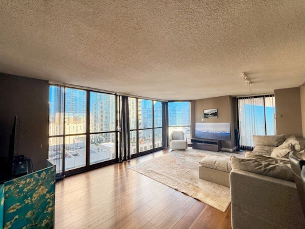 10 E Ontario Street 1111, Chicago, IL 60611 — photo 4
