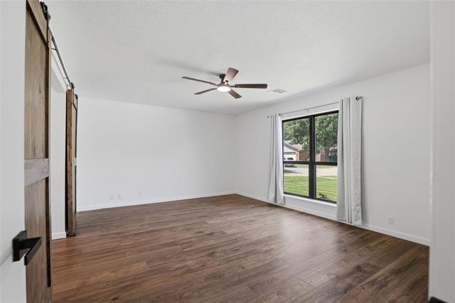 2008 Rushing Meadows, Edmond, OK 73013