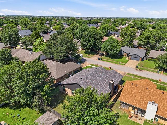 2008 Rushing Meadows, Edmond, OK 73013