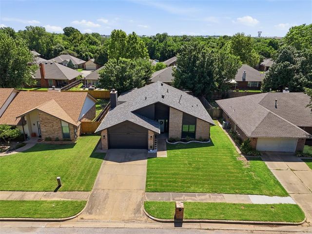 2008 Rushing Meadows, Edmond, OK 73013