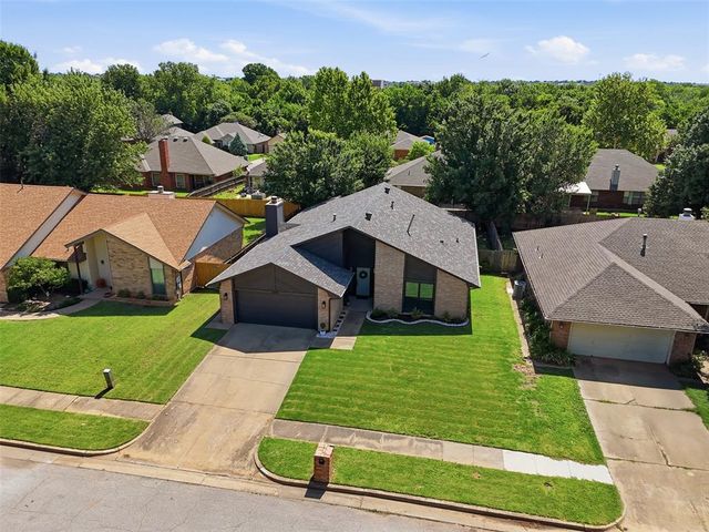2008 Rushing Meadows, Edmond, OK 73013