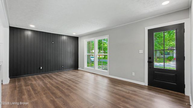 2813 Rio Rita Ave, Louisville, KY 40220