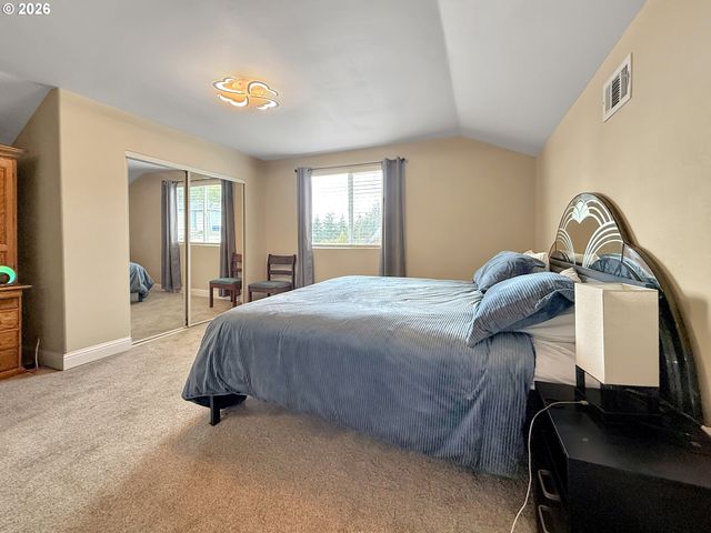 7175 VISTA RIDGE Dr, Brookings, OR 97415
