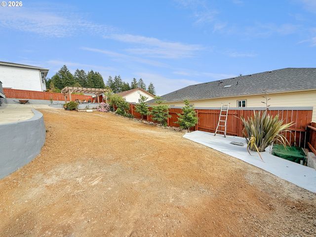 7175 VISTA RIDGE Dr, Brookings, OR 97415