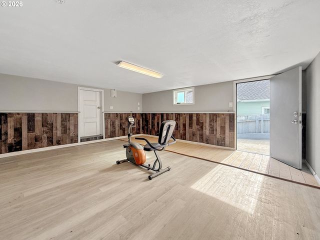 7175 VISTA RIDGE Dr, Brookings, OR 97415