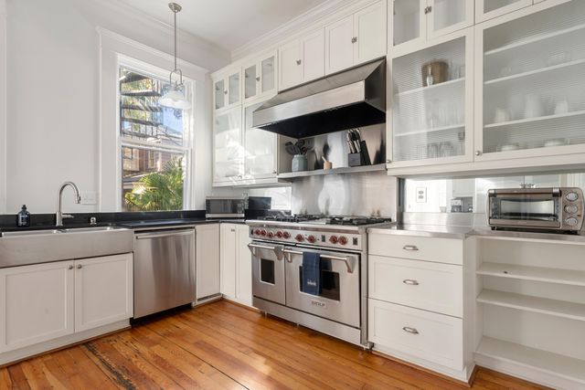 9 Colonial Street, Charleston, SC 29401