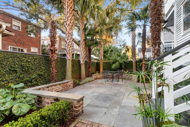 9 Colonial Street, Charleston, SC 29401