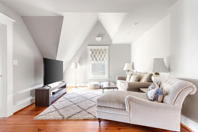 9 Colonial Street, Charleston, SC 29401