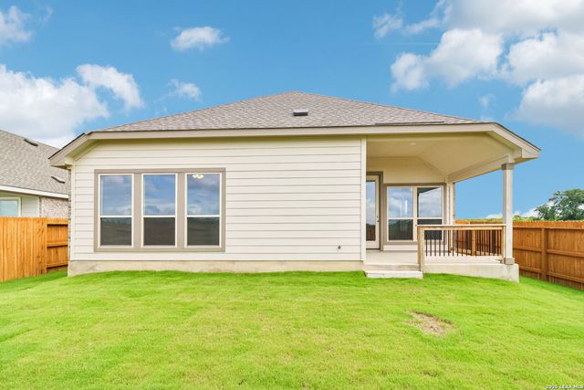 2137 Shepards Street, Seguin, TX 78155