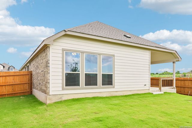 2137 Shepards Street, Seguin, TX 78155