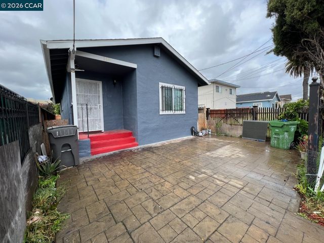 6241 Bromley Ave, Oakland, CA 94621
