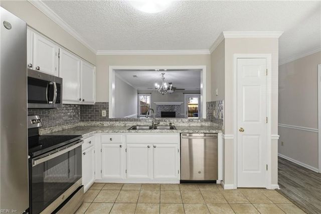 110 Souverain LNDG, Yorktown, VA 23692