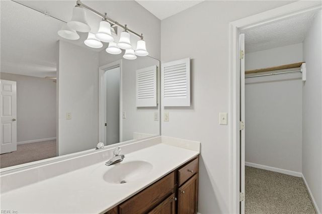 110 Souverain LNDG, Yorktown, VA 23692