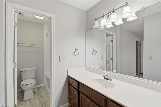 110 Souverain LNDG, Yorktown, VA 23692