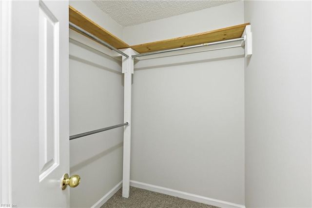 110 Souverain LNDG, Yorktown, VA 23692