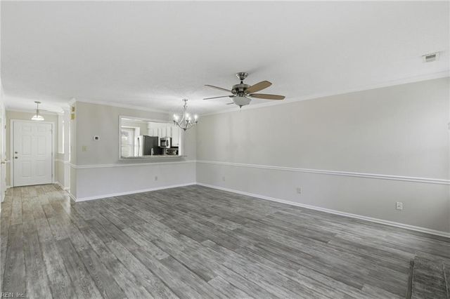 110 Souverain LNDG, Yorktown, VA 23692