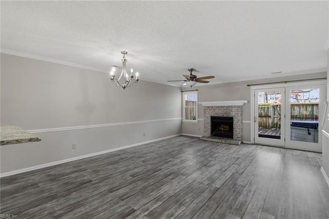 110 Souverain LNDG, Yorktown, VA 23692