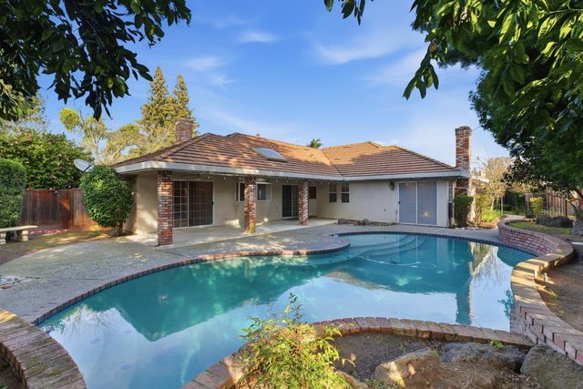 2304 Van Der Goes Way, Modesto, CA 95356