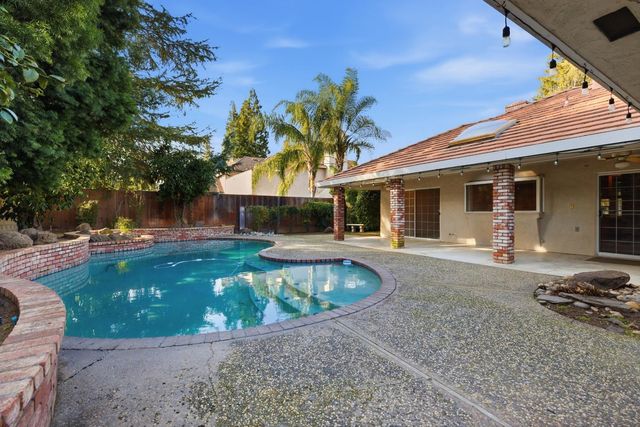 2304 Van Der Goes Way, Modesto, CA 95356